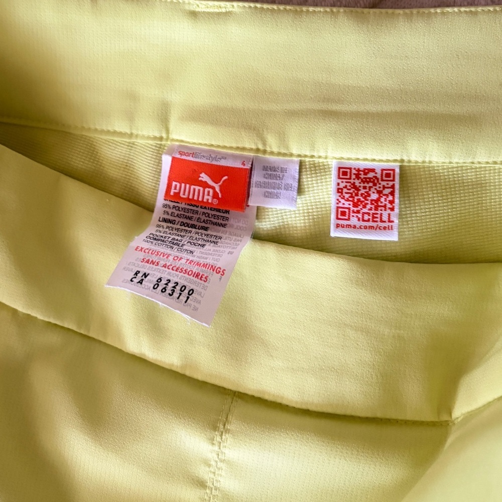 Excellent condition size 4 Puma Neon Yellow Skort. Side zip. Pockets. Chartreuse - Picture 7 of 11